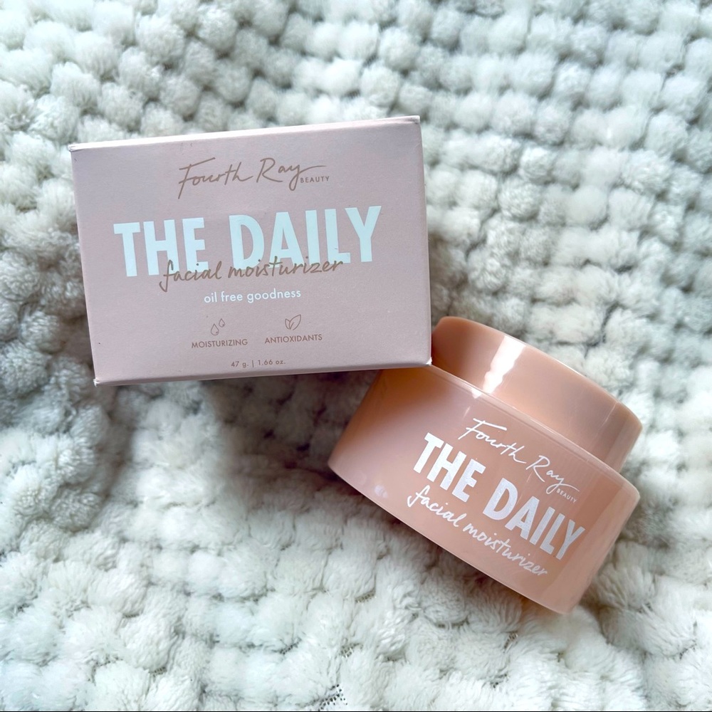 Fourth Ray Beauty The Daily Oil Free Facial Moisturizer